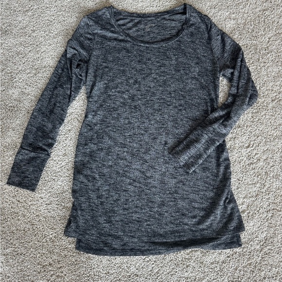 Maternity Long Sleeve Top Charcoal Gray Fall maternity shirt soft Size Large - Picture 2 of 10